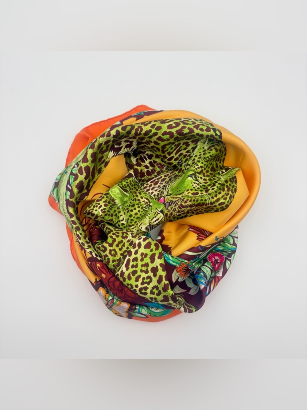Hermès Jungle Love Silk Scarf - Picture 9 of 16
